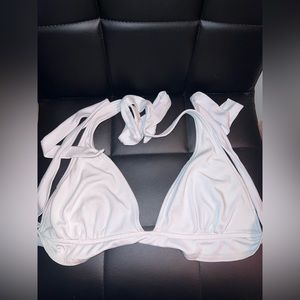 White Cute n simple bikini top ♥️